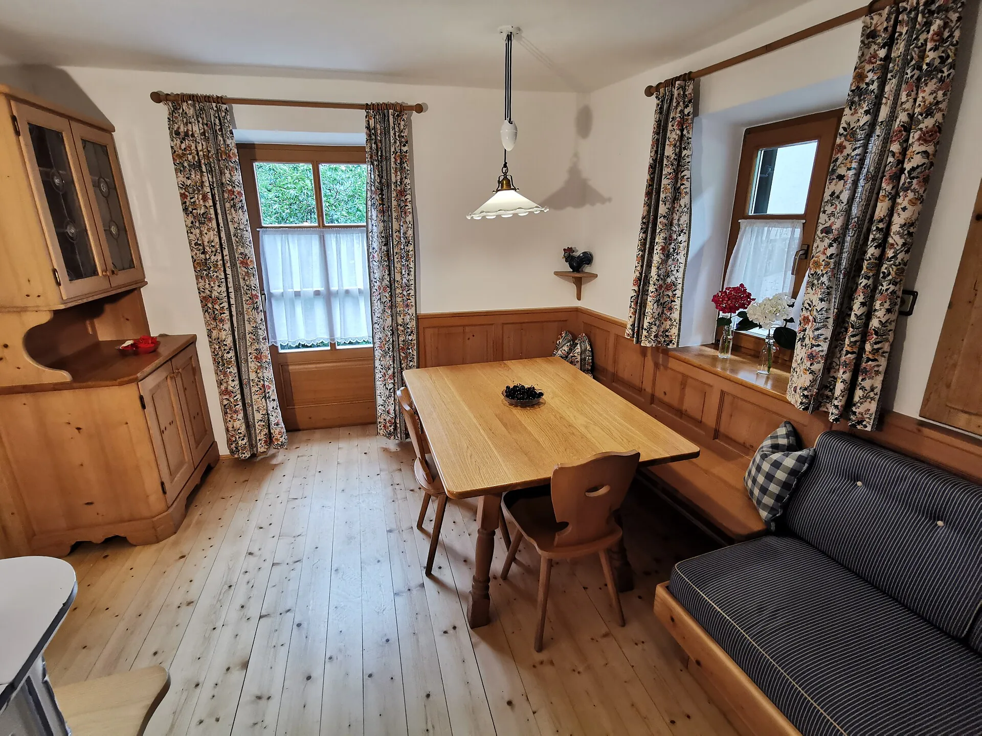 Traditionelle Stube im Ferienhaus Rosengarten